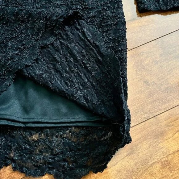 Reflections by Spiegel Black Long Sleeve V-Neck Lace Dress - Picture 3 of 12